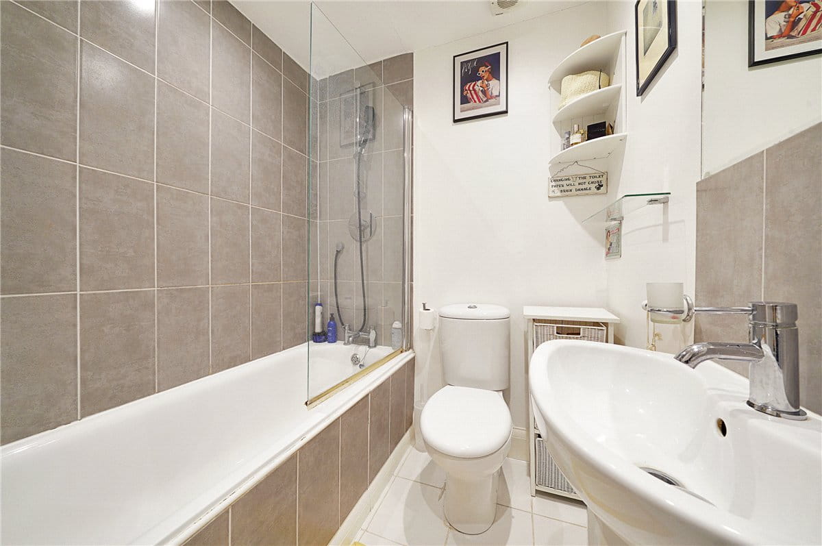 1 bedroom flat, Castletown Road, London W14 - Let Agreed