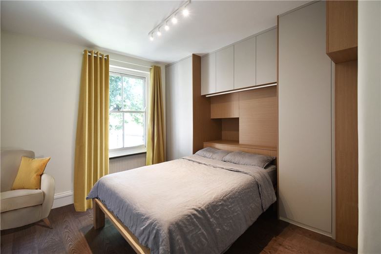 3 bedroom flat, Arundel Mansions, Kelvedon Road SW6 - Let Agreed