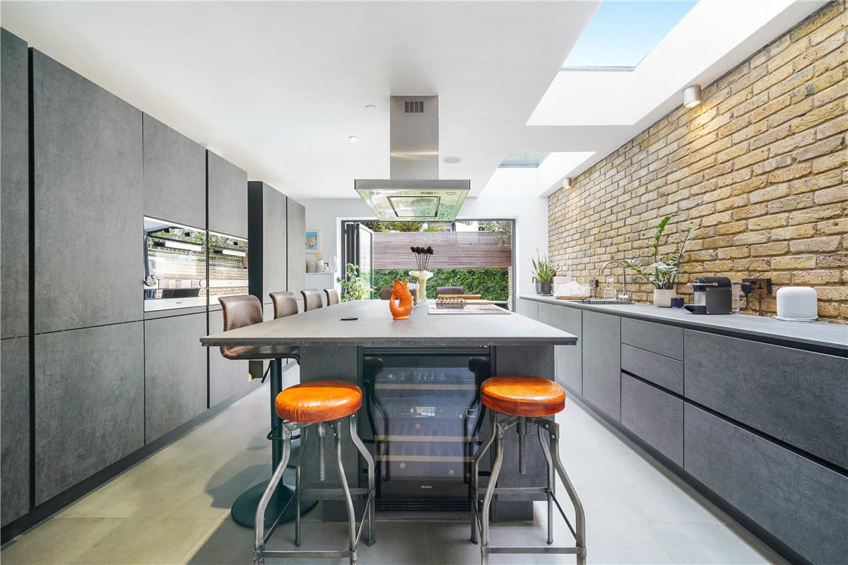 4 bedroom house, Kinnoul Road, London W6 - Let Agreed