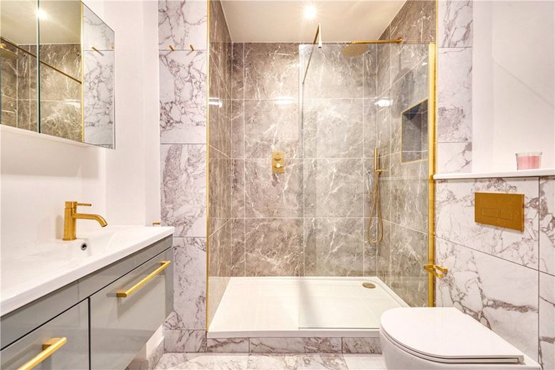 1 bedroom flat, Effie Road, London SW6 - Let Agreed