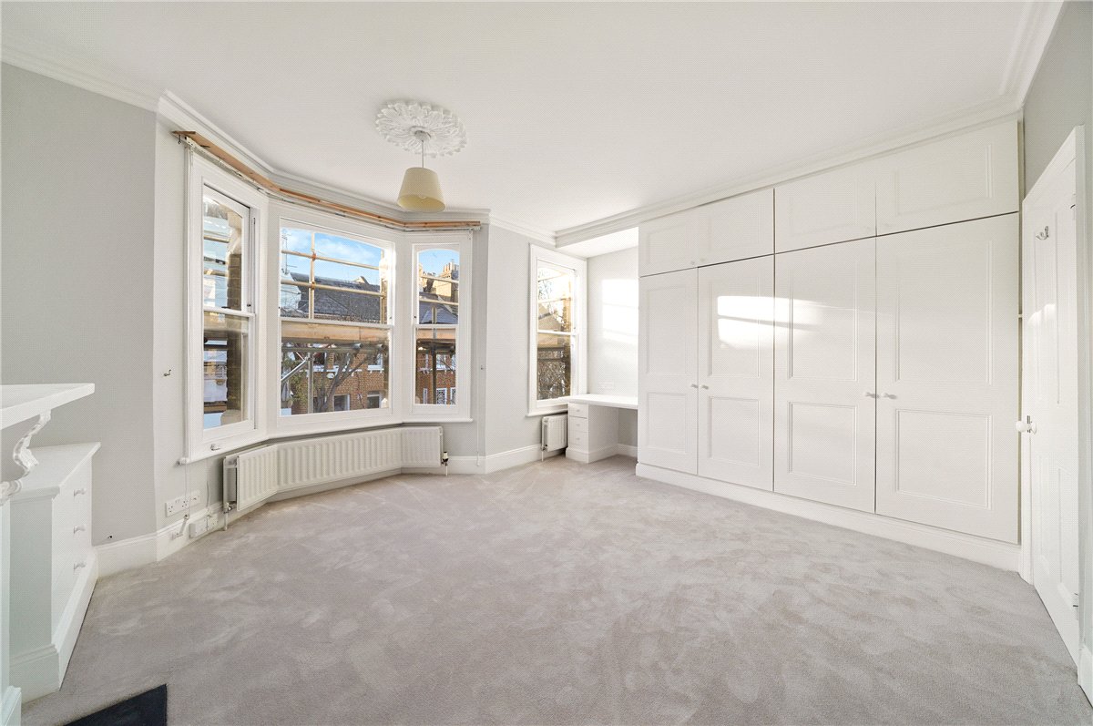 4 bedroom house, Alderville Road, London SW6 - Available