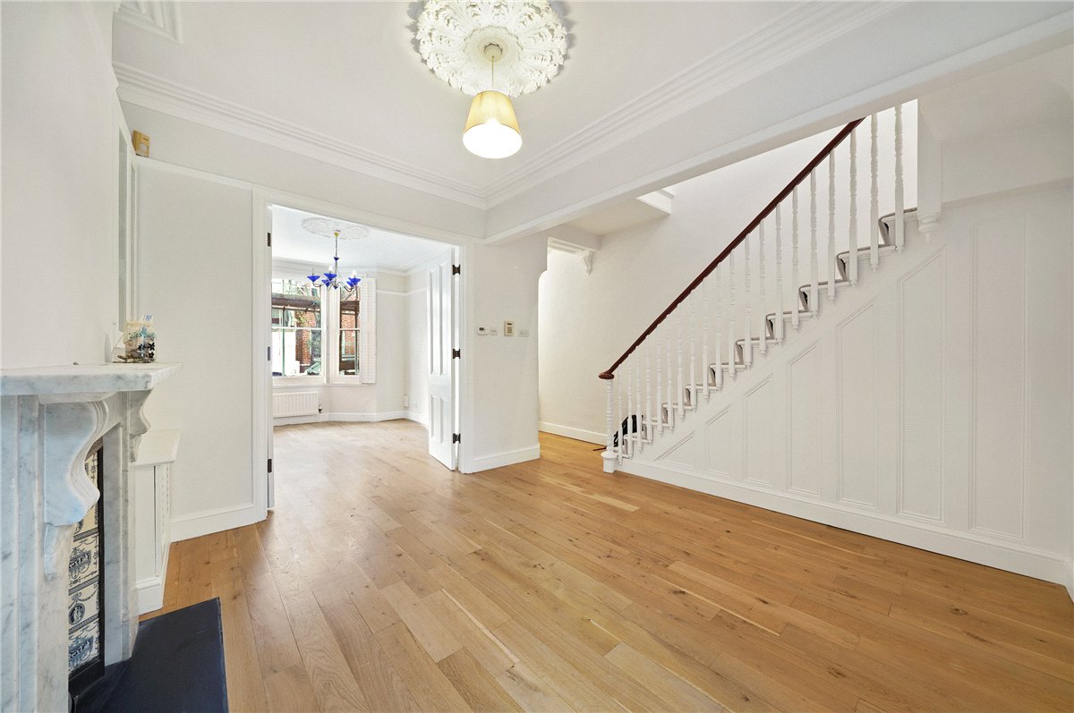 4 bedroom house, Alderville Road, London SW6 - Available