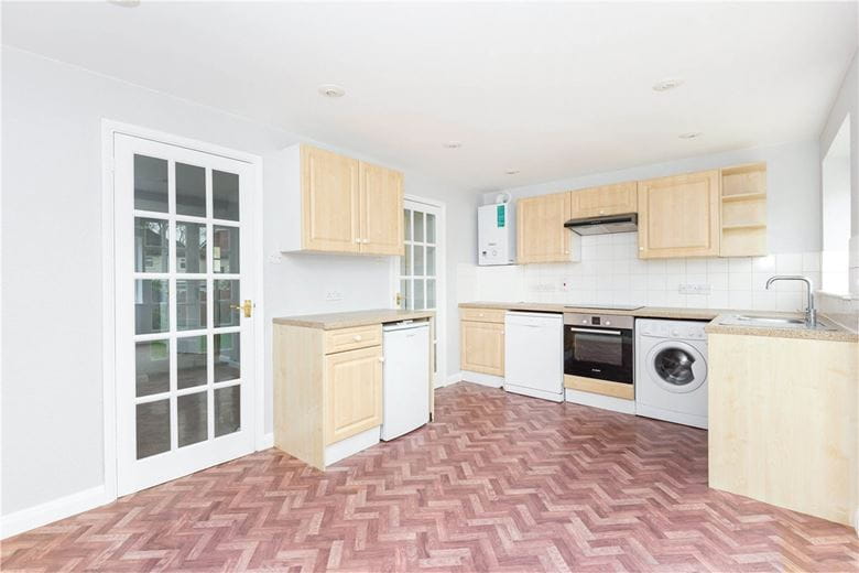 3 bedroom house, Augusta Road, Twickenham TW2 - Let Agreed