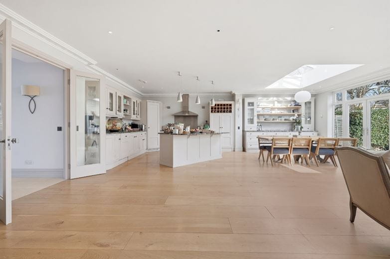 5 bedroom house, Belgrave Road, Barnes SW13 - Available