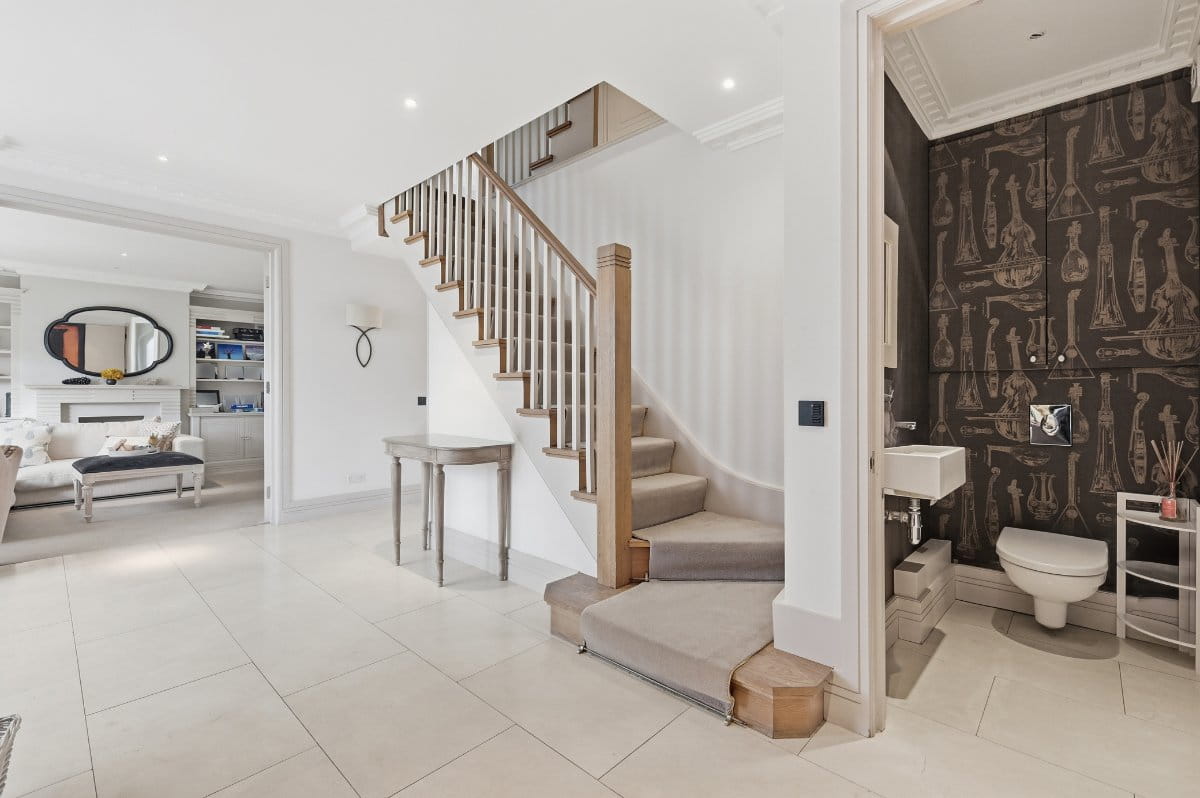 5 bedroom house, Belgrave Road, Barnes SW13 - Available