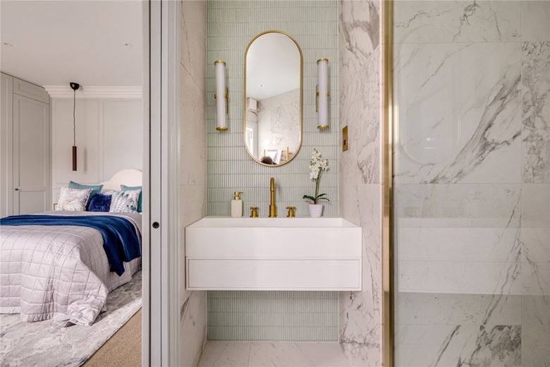 5 bedroom house, Byfeld Gardens, London SW13 - Available