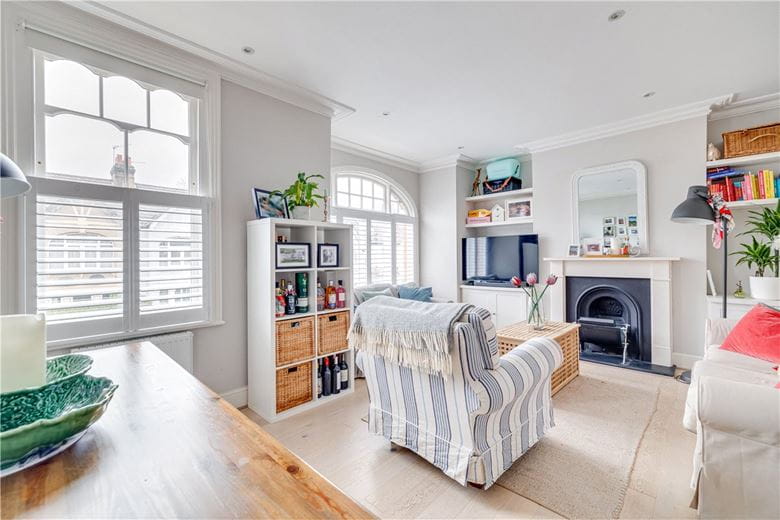 2 bedroom maisonette, Replingham Road, London SW18 - Sold