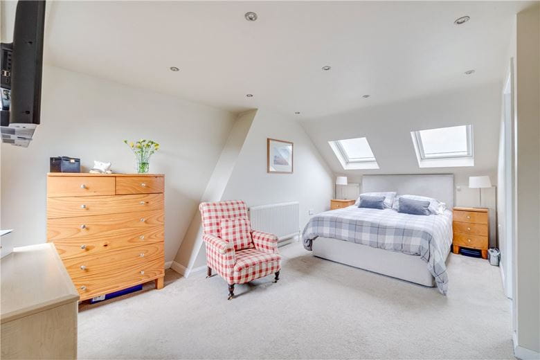 5 bedroom house, Elsenham Street, London SW18 - Available