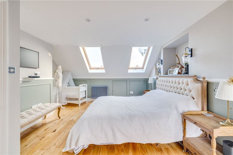4 bedroom house, Replingham Road, London SW18 - Sold