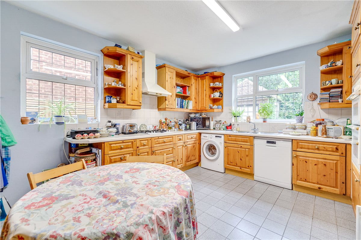 4 bedroom house, West Hill Road, London SW18 - Sold