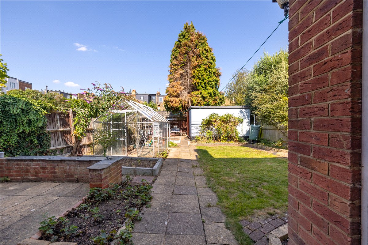 4 bedroom house, Limes Avenue, London SW13 - Available