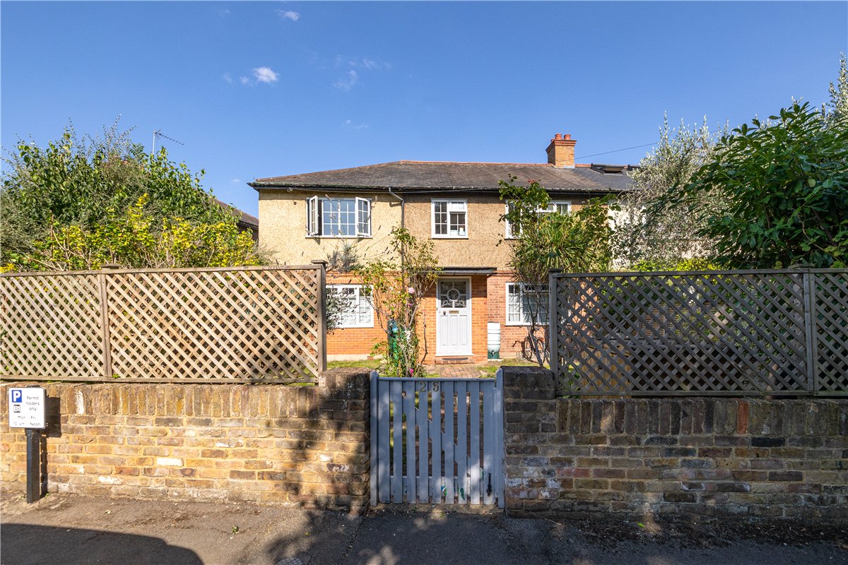 4 bedroom house, Limes Avenue, London SW13 - Available
