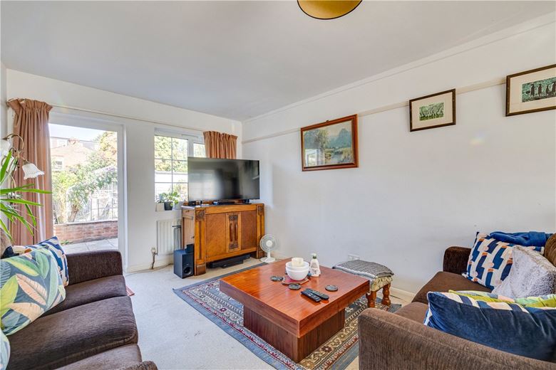 4 bedroom house, Limes Avenue, London SW13 - Available