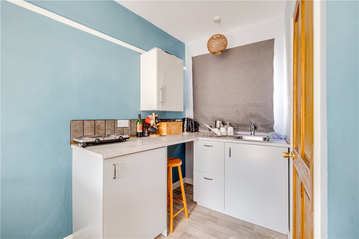4 bedroom house, Limes Avenue, London SW13 - Available