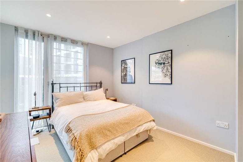 1 bedroom , Buckhold Road, London SW18 - Available