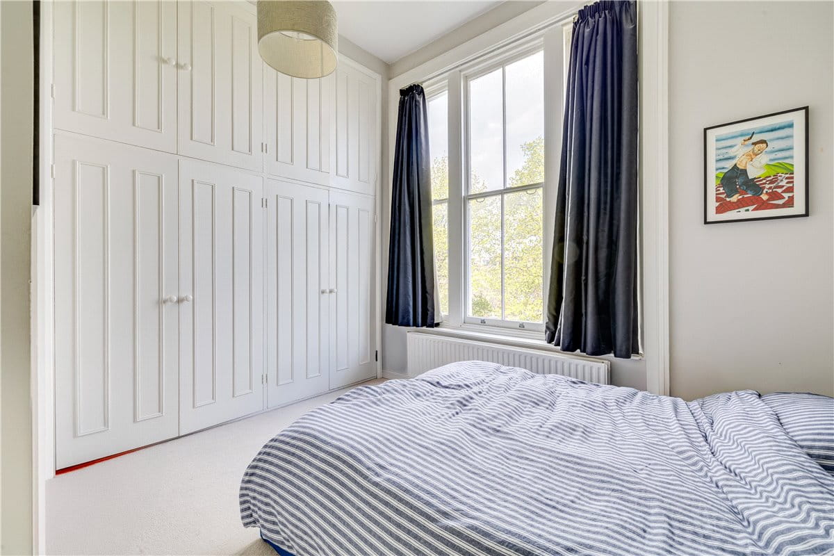 1 bedroom flat, Clapham Common North Side, London SW4 - Sold STC