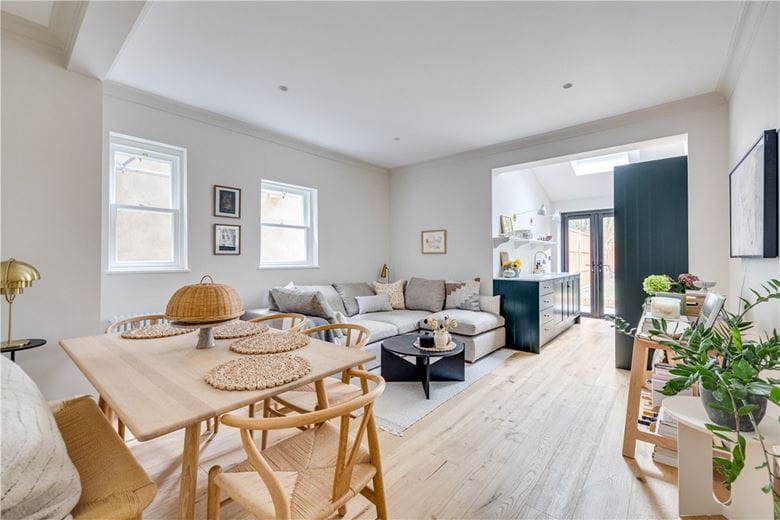 2 bedroom flat, Astonville Street, London SW18 - Sold STC