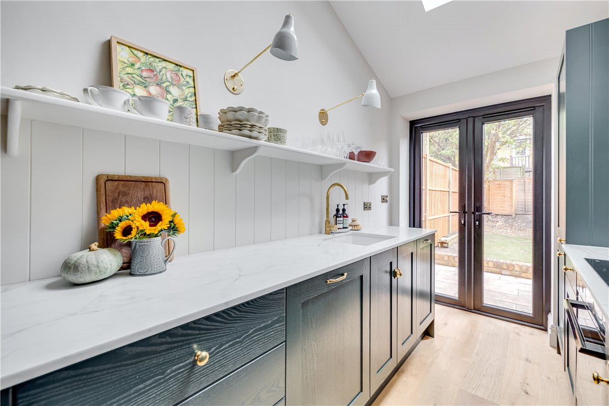 2 bedroom flat, Astonville Street, London SW18 - Sold STC