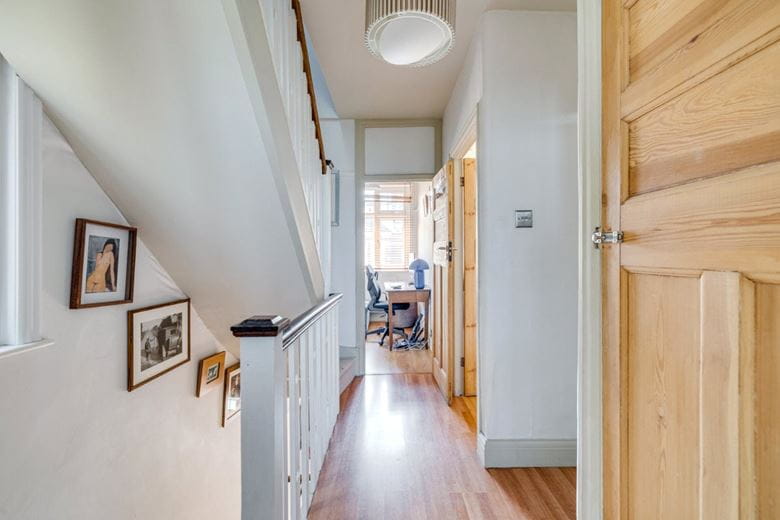 4 bedroom house, Kingsway, London SW14 - Sold STC