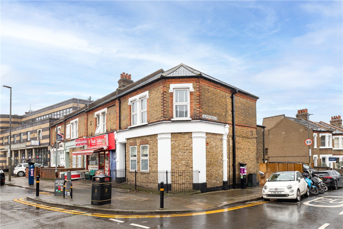 1 bedroom , Merton Road, London SW18 - Available