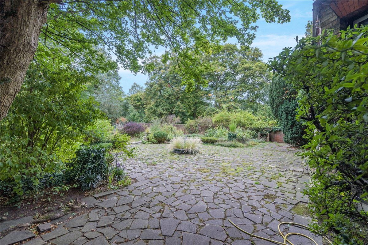  bedroom house, Roehampton Vale, London SW15 - Available