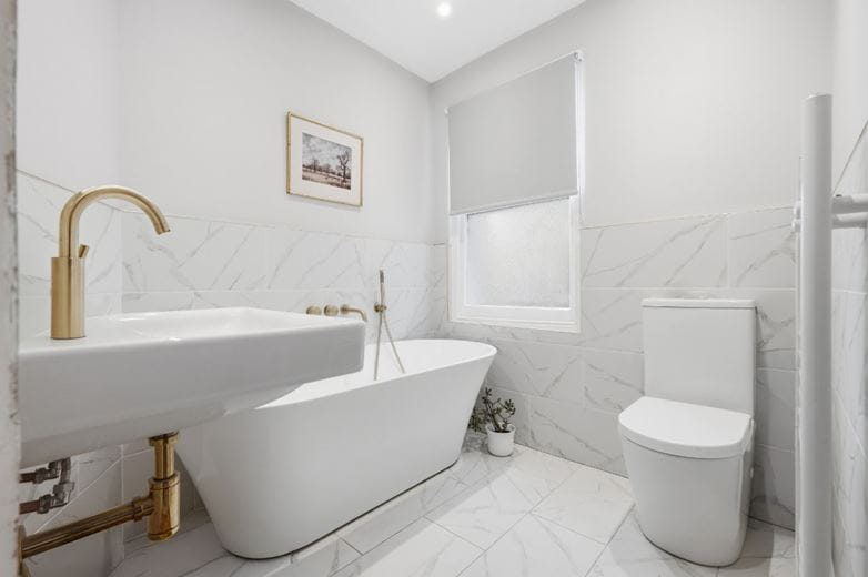 5 bedroom house, Second Avenue, London SW14 - Available