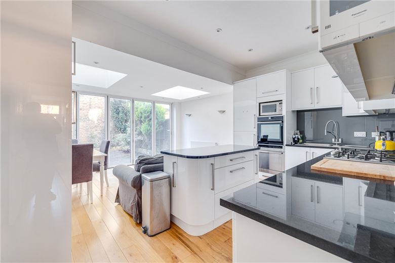 3 bedroom house, Brookwood Road, London SW18 - Sold