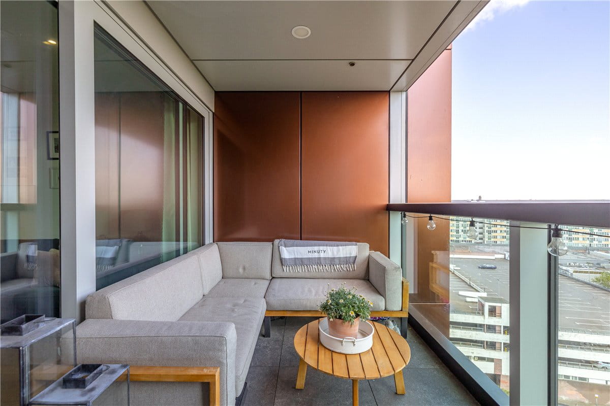 1 bedroom flat, Buckhold Road, London SW18 - Available