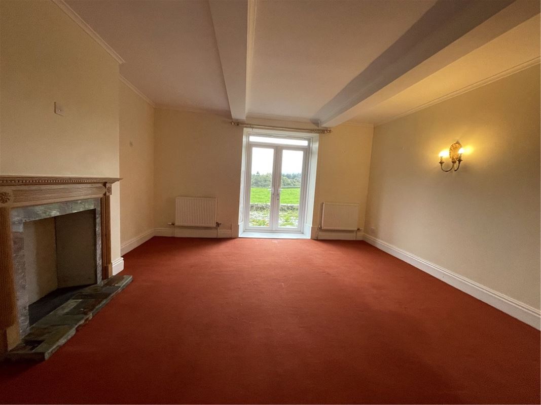 6 bedroom , Chirk, Wrexham LL14 - Available