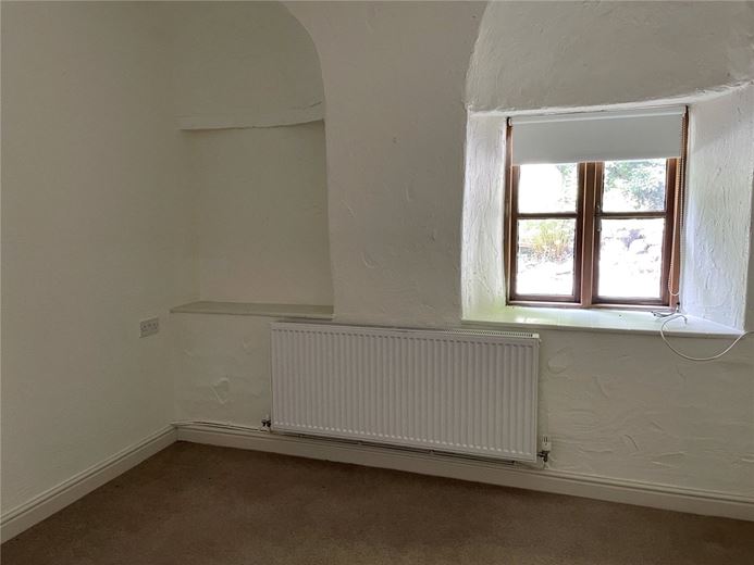 2 bedroom flat, Ffordd Pennant, Eglwysbach LL28 - Available
