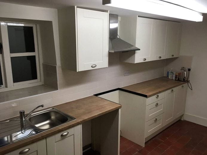 2 bedroom house, Wrexham Road, Pontblyddyn CH7 - Available