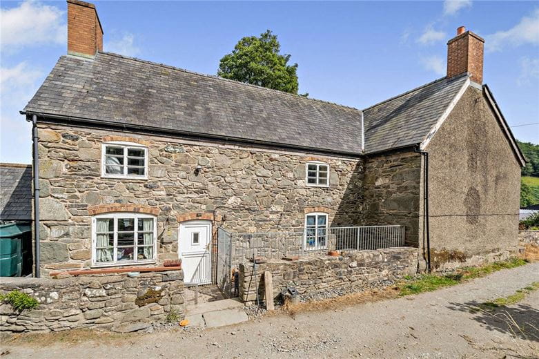 151 acres Farm, Tregeiriog, Llangollen LL20 - Available