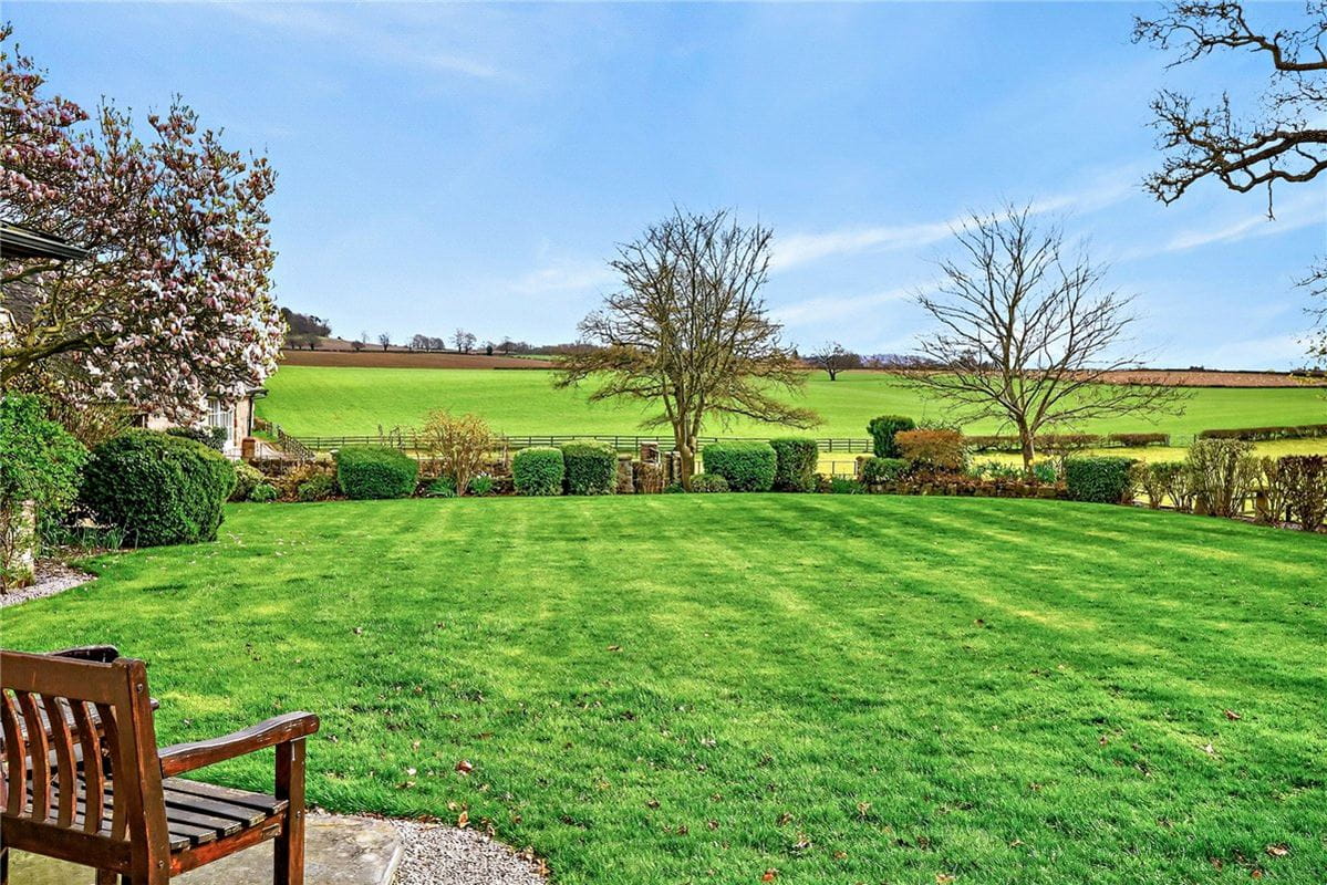 407 acres Country Estate, Weirbrook, West Felton SY11 - Available