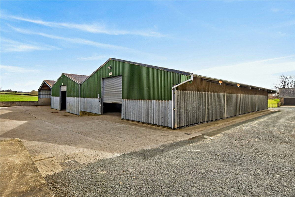 407 acres Country Estate, Weirbrook, West Felton SY11 - Available