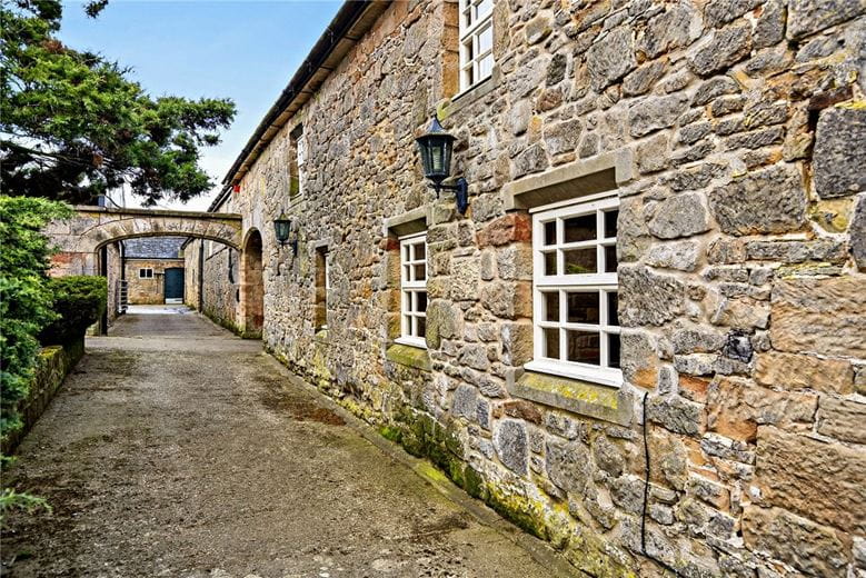 407 acres Country Estate, Weirbrook, West Felton SY11 - Available