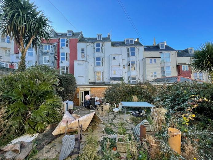 22 bedroom flat, 6-7 Market Street, Ilfracombe EX34 - Sold