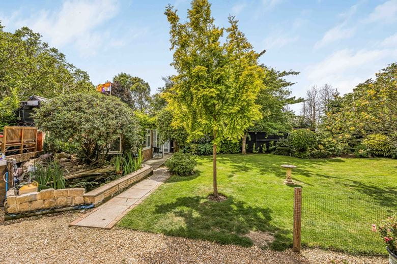 5 bedroom house, Hunston Mill House & Cottages, Selsey Road PO20 - Available