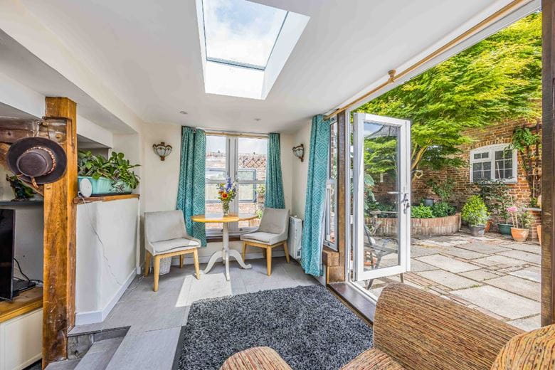 5 bedroom house, Hunston Mill House & Cottages, Selsey Road PO20 - Available