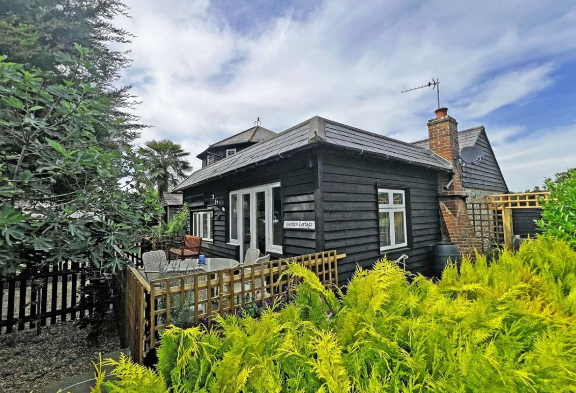 5 bedroom house, Hunston Mill House & Cottages, Selsey Road PO20 - Available