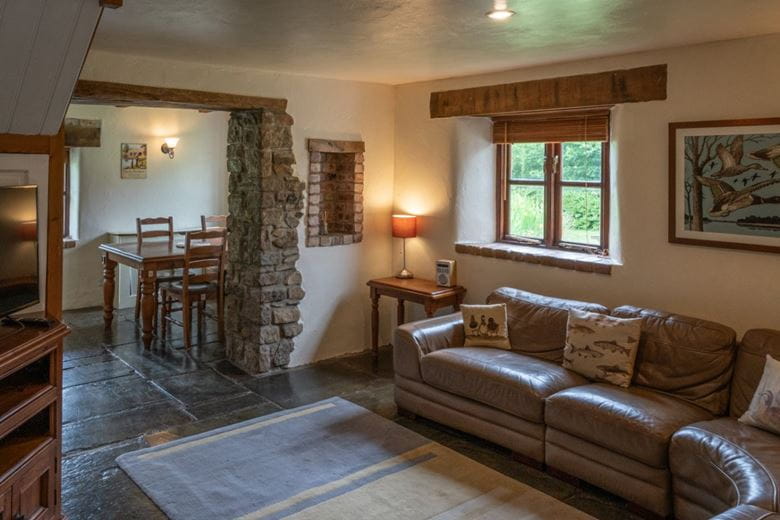 5 bedroom house, Liskeard Road, Callington PL17 - Available