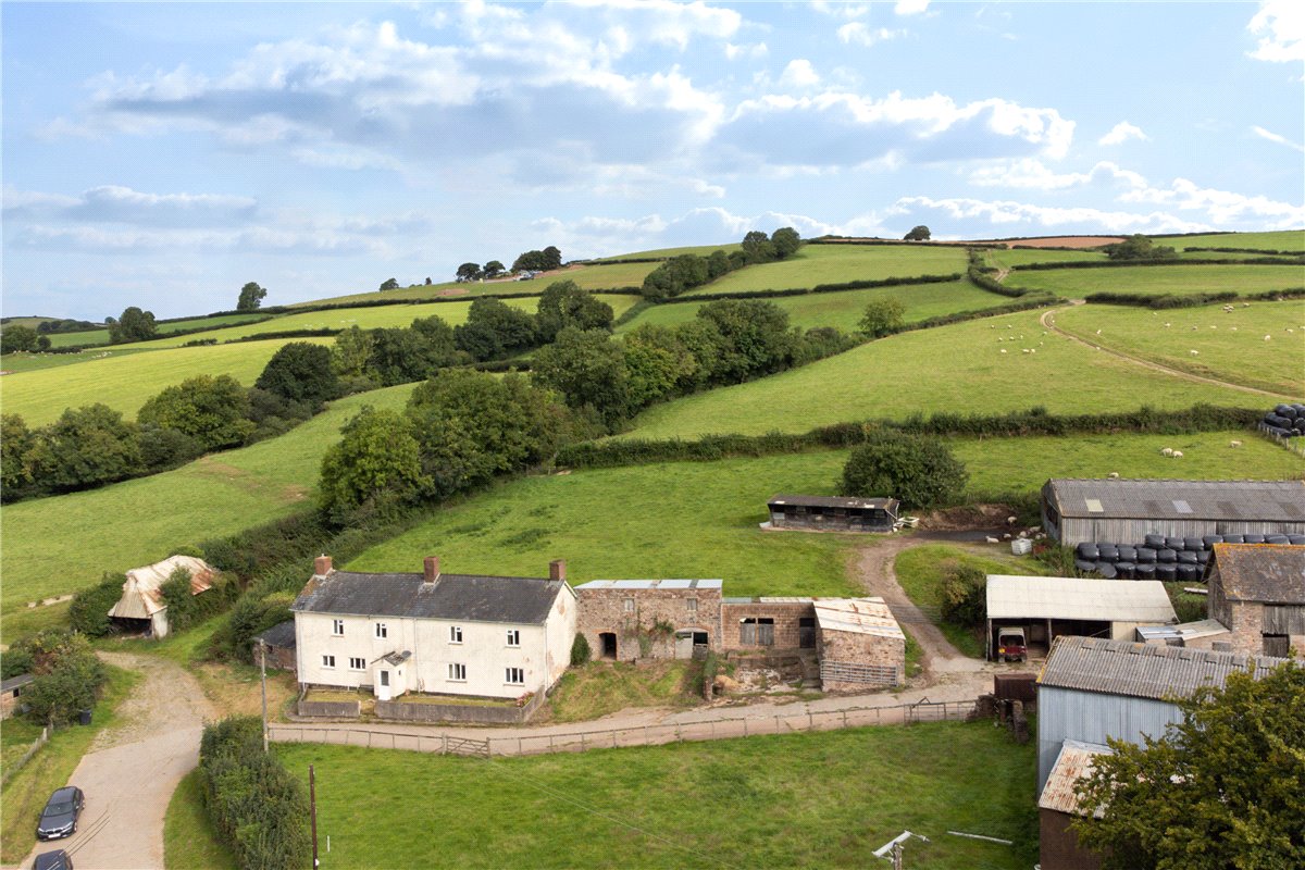 4 bedroom house, Ashbrittle, Wellington TA21 - Available