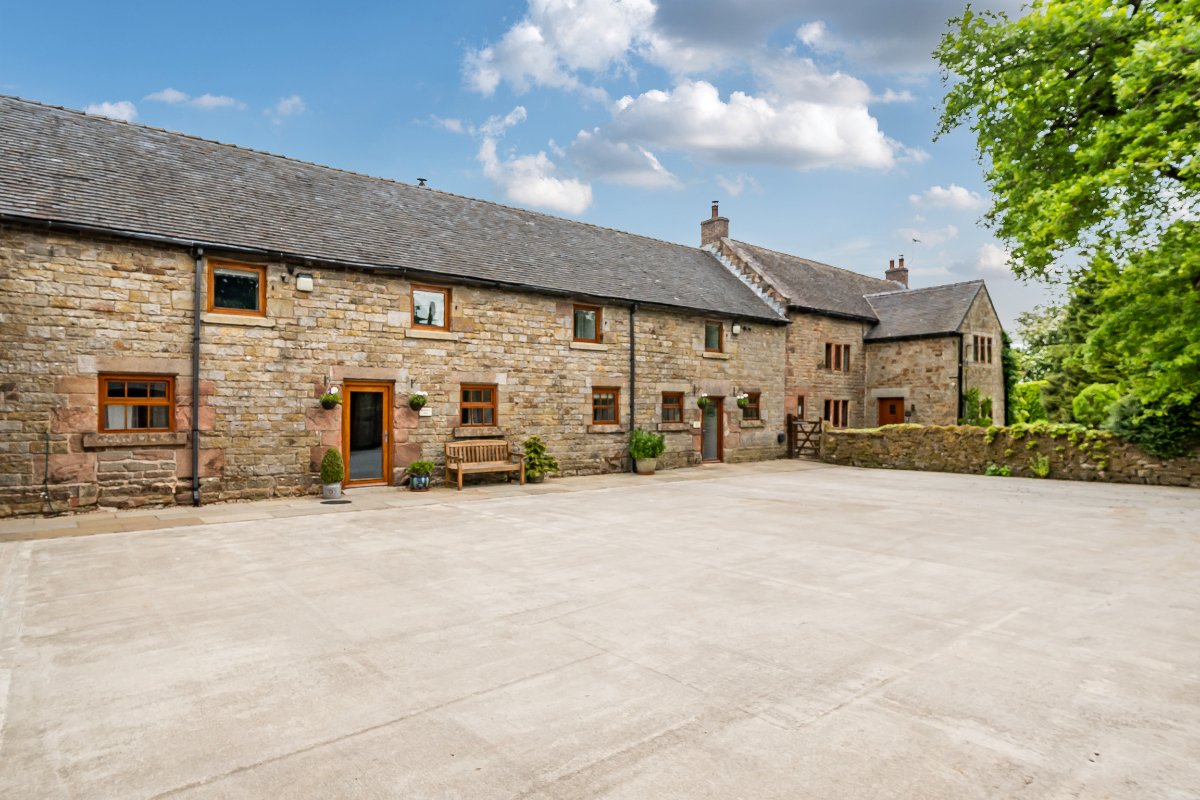 5 bedroom house, Douse Lane, Onecote ST13 - Sold STC