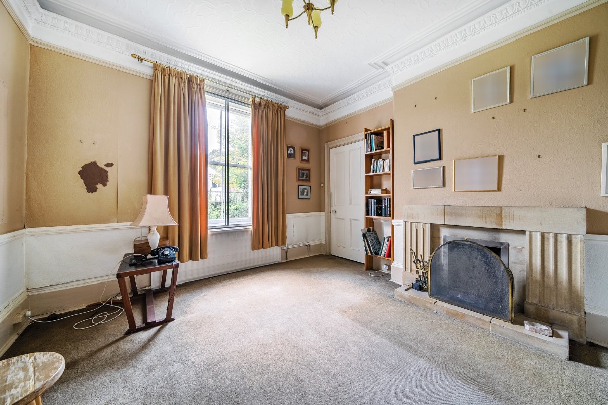 6 bedroom house, Blundells Road, Tiverton EX16 - Available