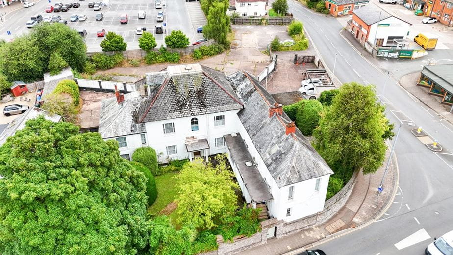 6 bedroom house, Blundells Road, Tiverton EX16 - Available