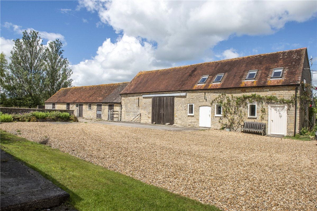  bedroom house, Moorside, Sturminster Newton DT10 - Available