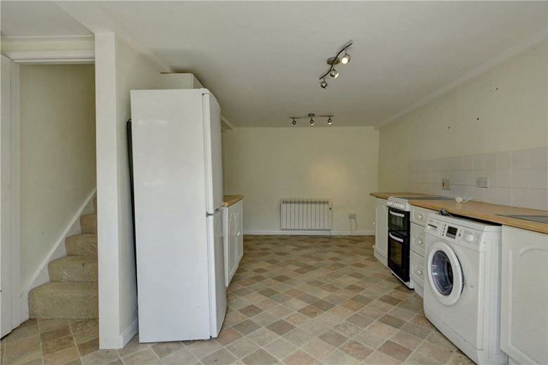  bedroom house, Moorside, Sturminster Newton DT10 - Available