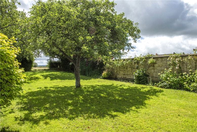  bedroom house, Moorside, Sturminster Newton DT10 - Available