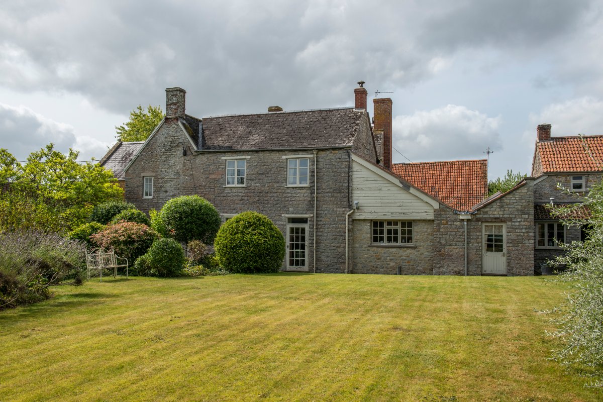 5 bedroom house, Lot 1: Manor Farm, Alhampton BA4 - Sold