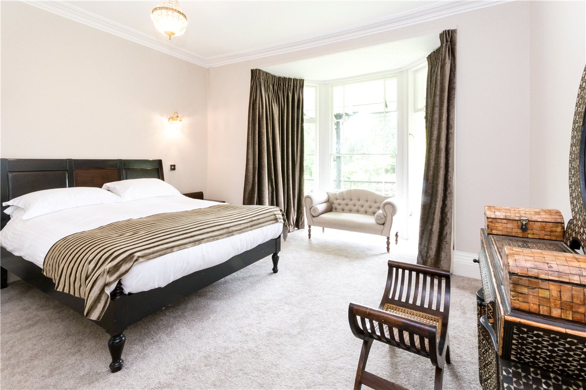 14 bedroom house, Landkey Road, Barnstaple EX32 - Available