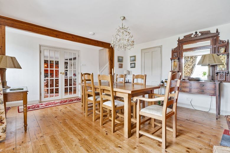 5 bedroom house, Lender Lane, Mullion TR12 - Available